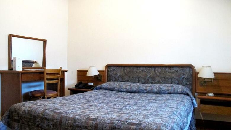 Hotel Sheltown