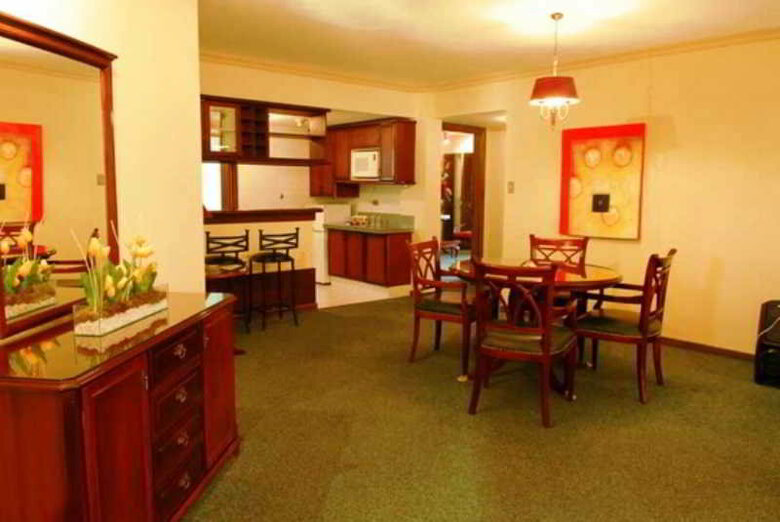Yotau All Suites Hotel