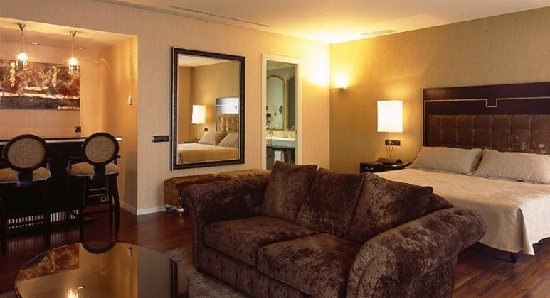 Hotel 525