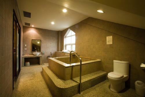 Chat Hot Spring Resort