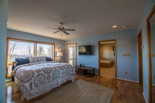 A Nest With A View - Stunning Views, Updated Kitchen, 5 Mins To Blowing Rock