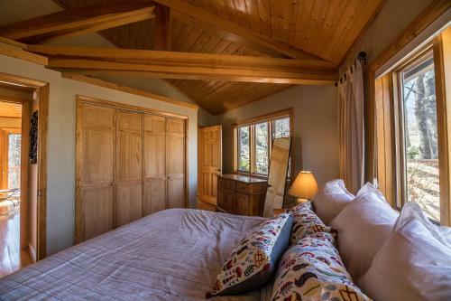 A Nest With A View - Stunning Views, Updated Kitchen, 5 Mins To Blowing Rock