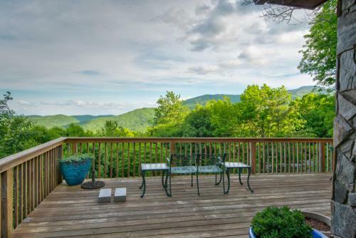 A Big View Great Seven Devils Home Beautiful Decor Great Views Hot Tub