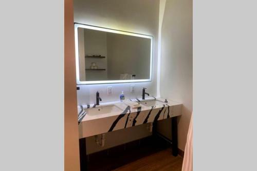 Apartamento 3e-spacious 2 Bedroom In Oakland, Sleeps 8