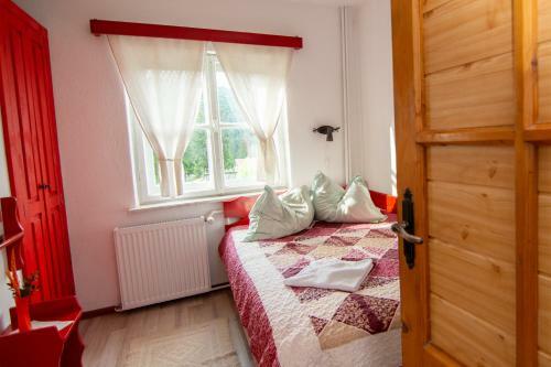 Hostal Pension Csom�d