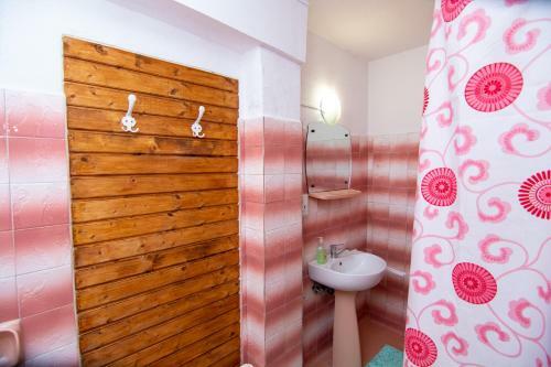 Hostal Pension Csom�d