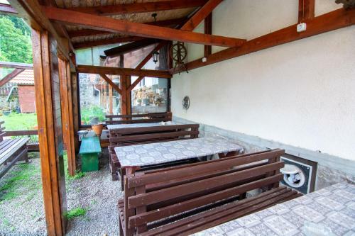 Hostal Pension Csom�d