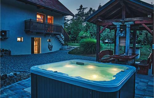 Nice Apartment In Mokronog With Sauna And 2 Bedrooms