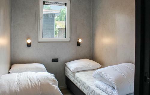 Amazing Home In Epe With Wifi And 3 Bedrooms