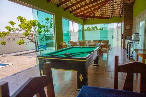 Casa Com 3 Su�tes, Mesa de Sinuca, Piscina Aquecida E Play Ground Para Crian�as
