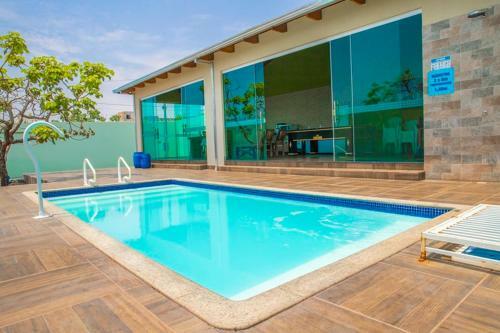 Casa Com 3 Su�tes, Mesa de Sinuca, Piscina Aquecida E Play Ground Para Crian�as