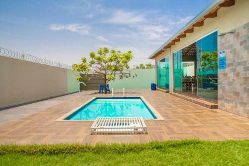Casa Com 3 Su�tes, Mesa de Sinuca, Piscina Aquecida E Play Ground Para Crian�as
