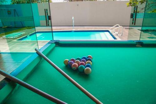 Casa Com 3 Su�tes, Mesa de Sinuca, Piscina Aquecida E Play Ground Para Crian�as
