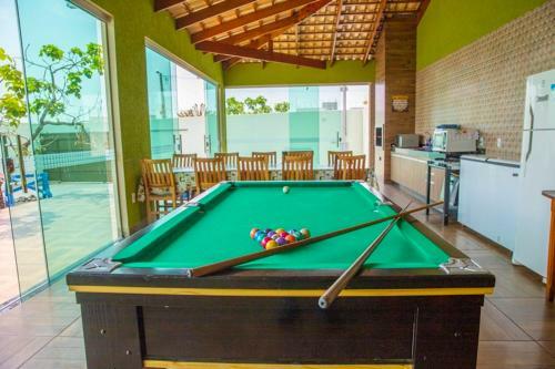 Casa Com 3 Su�tes, Mesa de Sinuca, Piscina Aquecida E Play Ground Para Crian�as