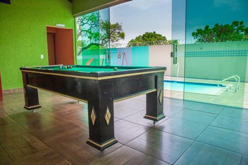 Casa Com 3 Su�tes, Mesa de Sinuca, Piscina Aquecida E Play Ground Para Crian�as