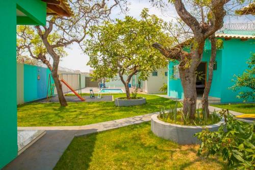 Casa Com 3 Su�tes, Mesa de Sinuca, Piscina Aquecida E Play Ground Para Crian�as