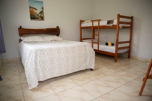 Casa Com 3 Su�tes, Mesa de Sinuca, Piscina Aquecida E Play Ground Para Crian�as