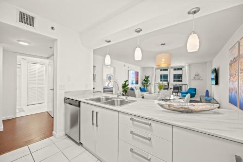 Amazing Condo With Free Parking In Brickell Miami