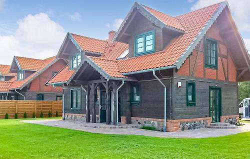 Beautiful Home In Gizycko With 4 Bedrooms
