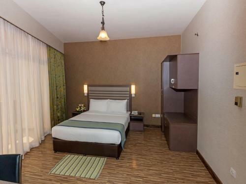 Florida International Hotel