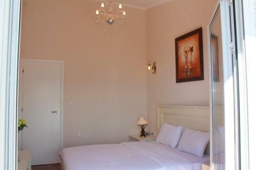 Mila & Aleksandr Apartments