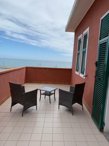 Hostal Baia Dei Gabbiani