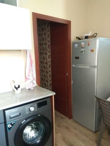 Sunny Aura Apartment