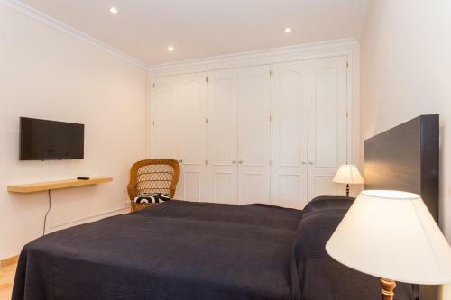 T2 Tennis Apartment