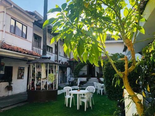 Albergue Macondo B&B