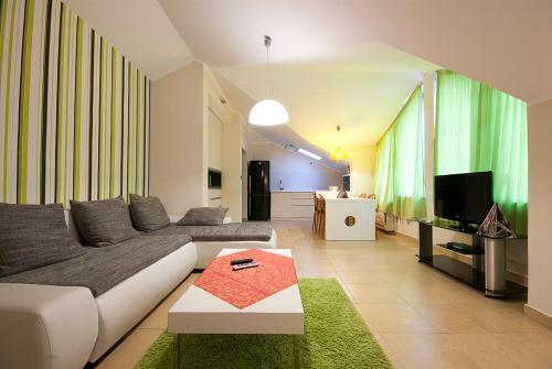 Hostal Domador Rooms & Apartments