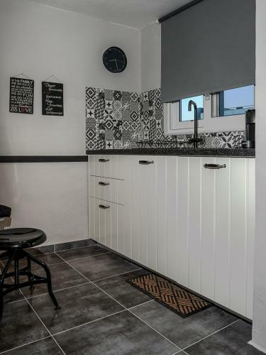 Yasemi Superb Two Floor Apartment