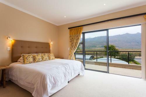 Valley Golf Lodges On Pearl Valley Golf Estate
