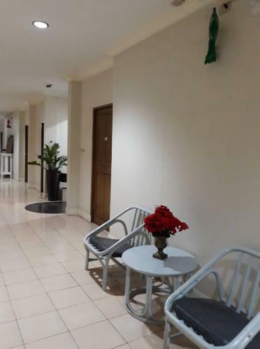 Hotel Vl Garden Suites