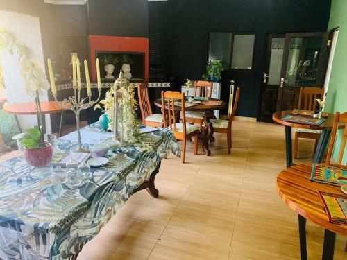 Hostal Douglas Villas