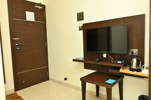 Blue Arrow Hotel Karwar