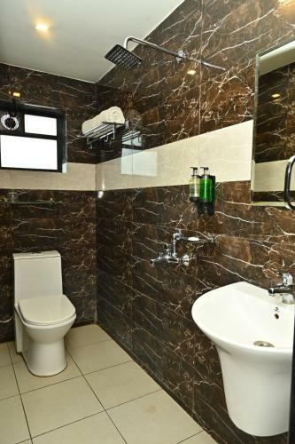 Blue Arrow Hotel Karwar