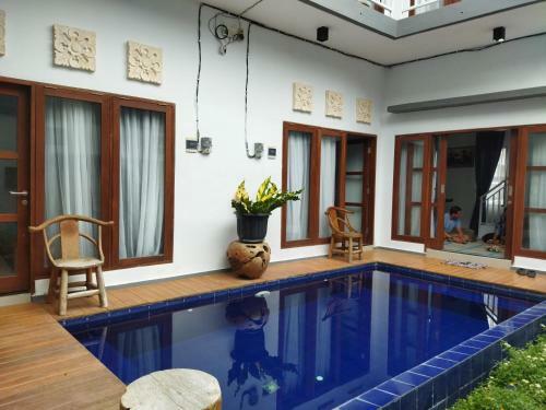 Hotel Oyo 90858 Mai Mena Canggu