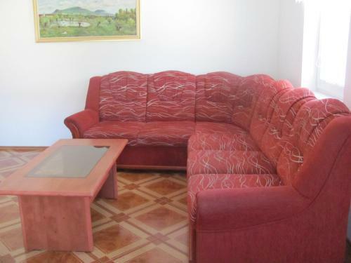 Rekrea?n� D?m Strachot�n