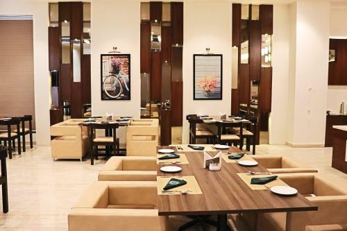 Hotel The Marutinandan Grand, Nathdwara