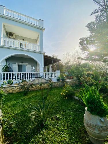 Apartamento Theros Villa