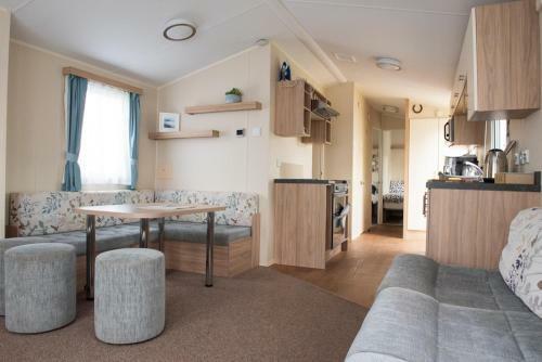 3 Bedroom Caravan -beachcomber Holiday Park In Cleethorpes