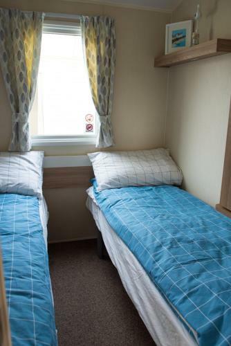 3 Bedroom Caravan -beachcomber Holiday Park In Cleethorpes