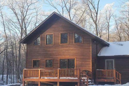 Peaceful Wooded Getaway - Near Mille Lacs