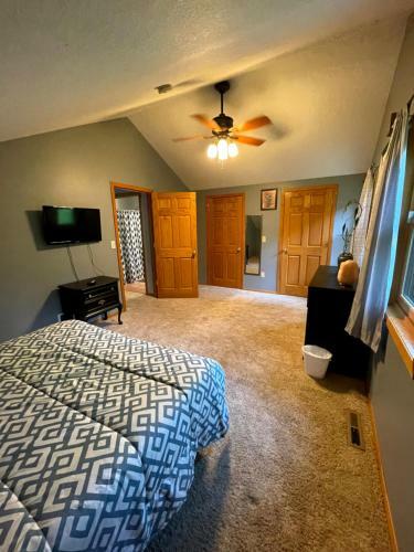 Peaceful Wooded Getaway - Near Mille Lacs