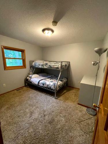 Peaceful Wooded Getaway - Near Mille Lacs