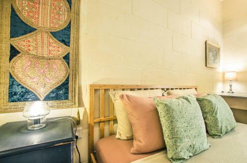 Apartamento 'feel@home' Xlendi Retro Designer Apt 30sec From Beach