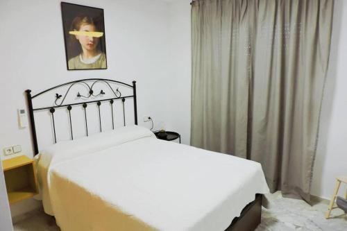 Cozy 2 Bedroom Apartment. Parking Included.