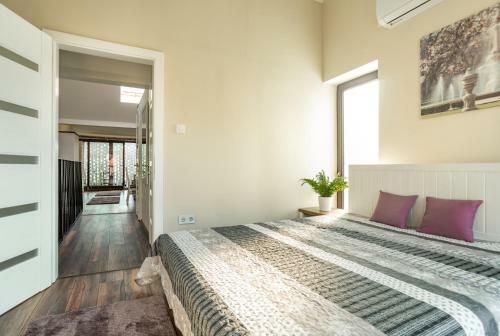 Egri Vit�zek Apartman Provance Lakr�sz