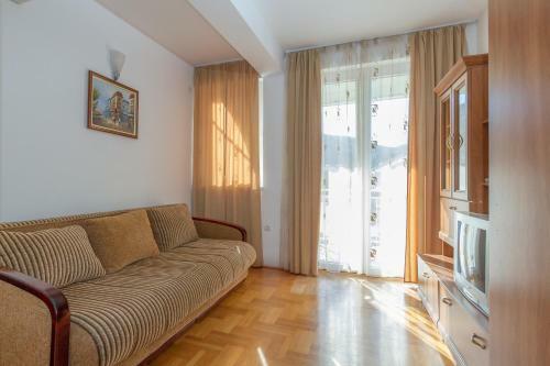 Apartments Elena