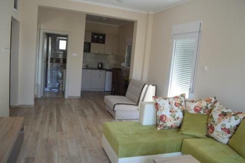 Hostal Apartments Mm